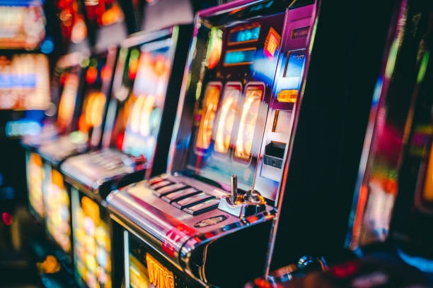 SA Gaming live-dealer studio with multiple players and real-time betting interface on dultogel